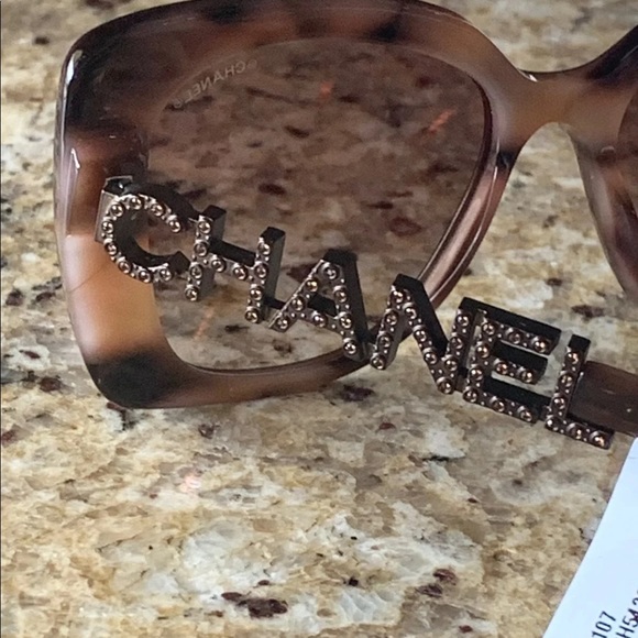 Authentic Chanel Sunglasses - Picture 7 of 10